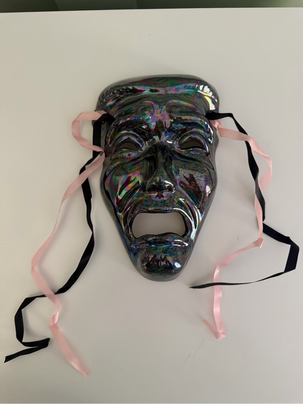 Vintage New Orleans Dalili Ceramic Iridescent Tragedy Mardi Gras Mask Black